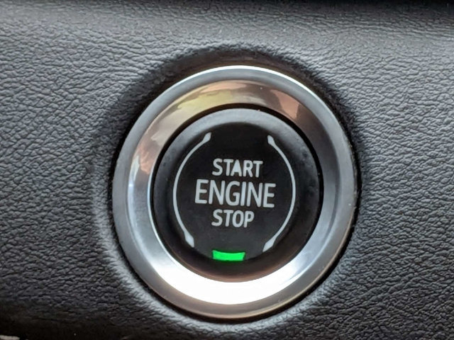 Used 2022 Cadillac Escalade Premium Luxury AWD/4WD image 38