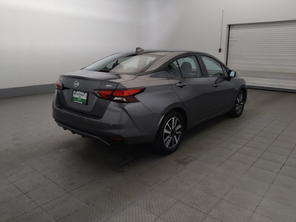 Used 2021 Nissan Versa SV FWD image 9