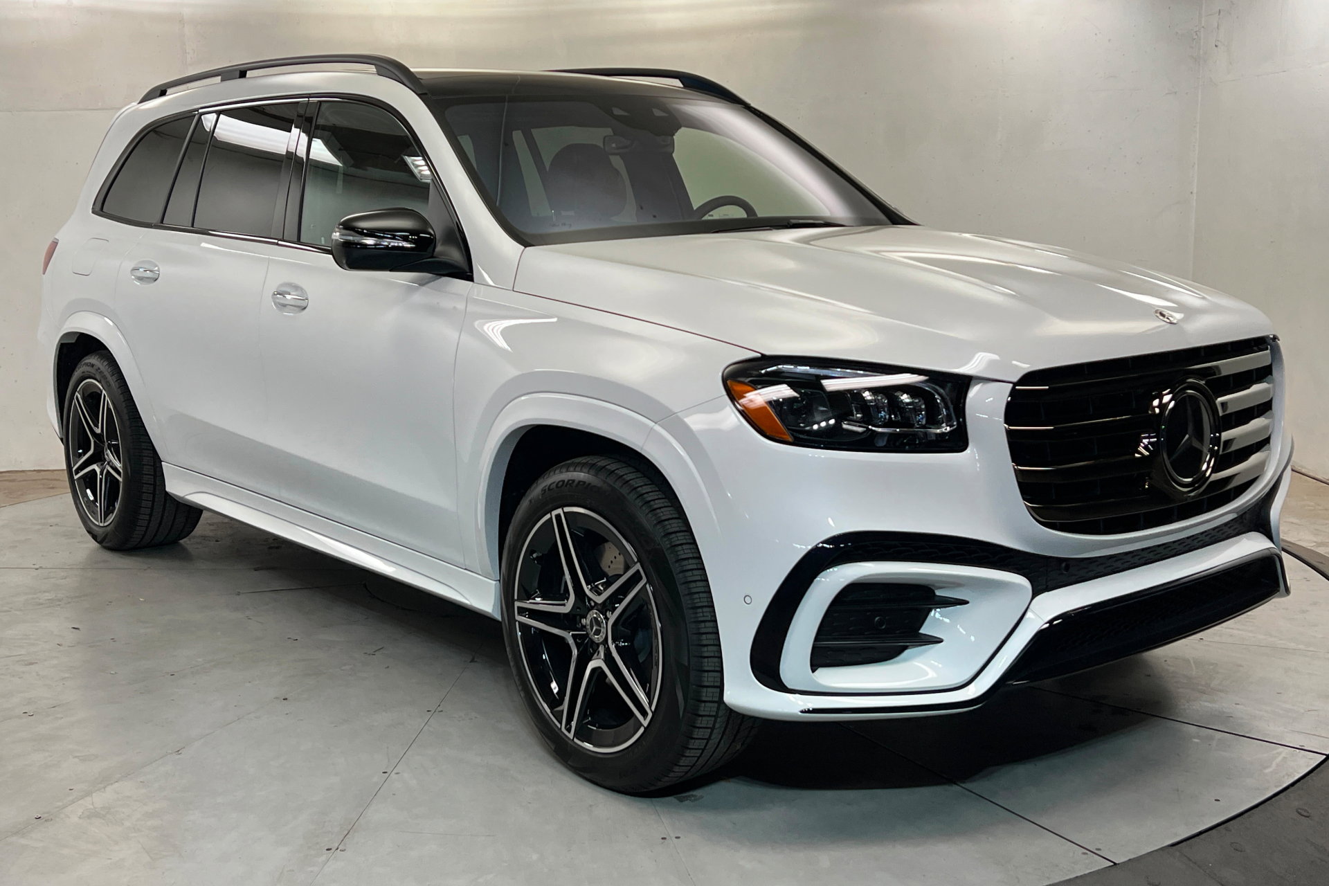 New 2026 Mercedes-Benz GLS 450 4MATIC image 7