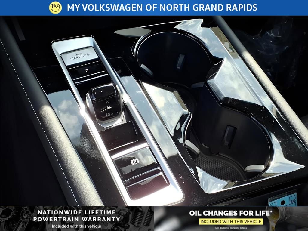 New 2026 Volkswagen Atlas Cross Sport SEL R-Line image 9