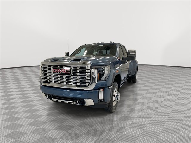New 2026 GMC Sierra 3500 Denali w/ Denali Reserve Package image 4