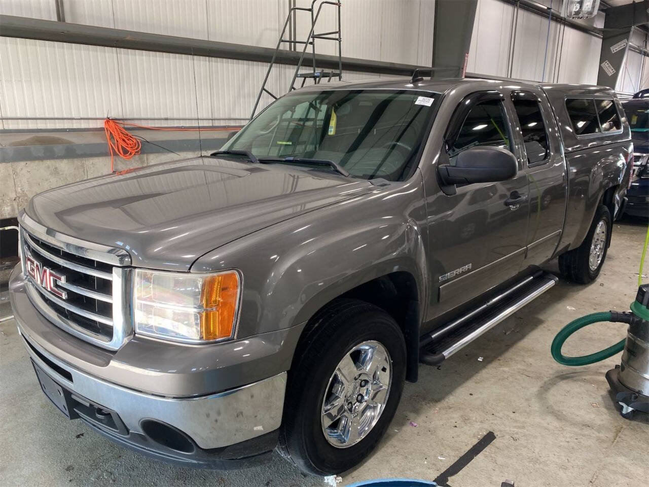 Used 2012 GMC Sierra 1500 SLE w/ Power Tech Package AWD/4WD image 1
