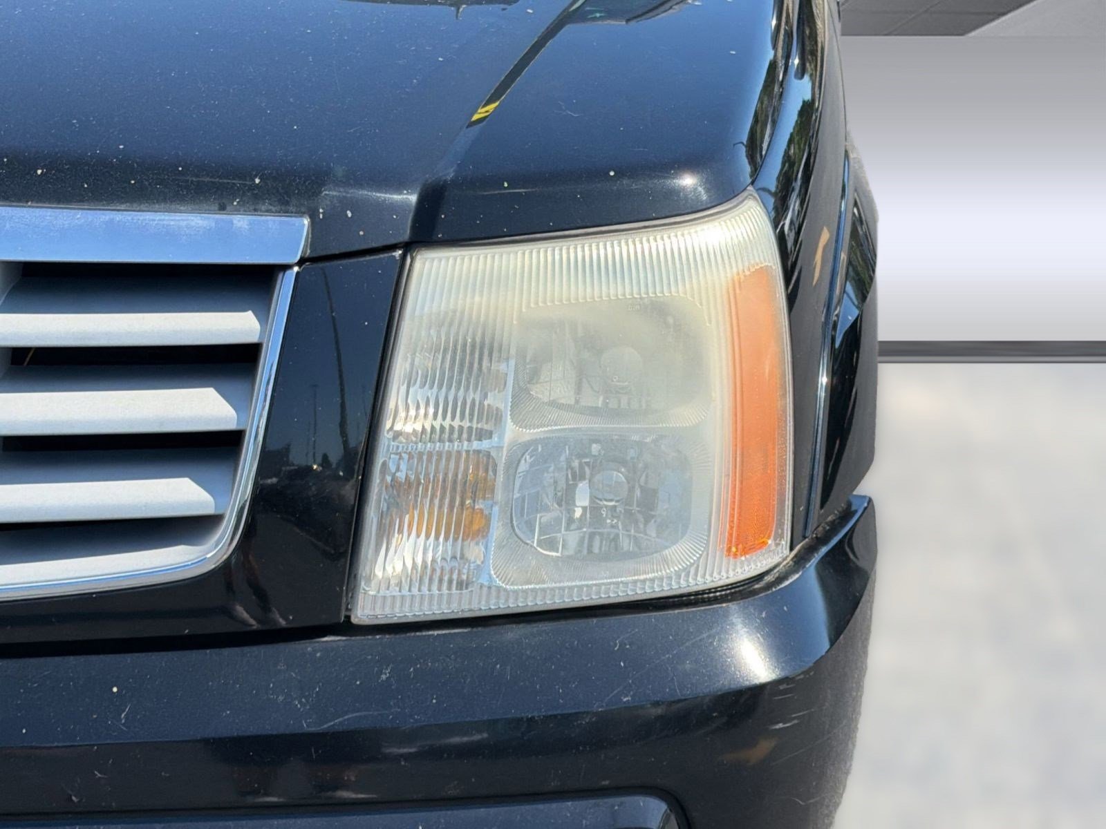 Used 2003 Cadillac Escalade 2WD w/ Marketing Vehicle Package image 11