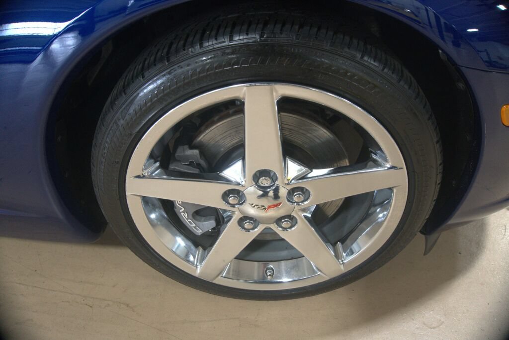 Used 2007 Chevrolet Corvette Coupe w/ Preferred Equipment Group RWD image 30