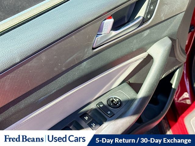 Used 2015 Hyundai Sonata Sport 2.0T w/ Option Group 07 FWD image 21