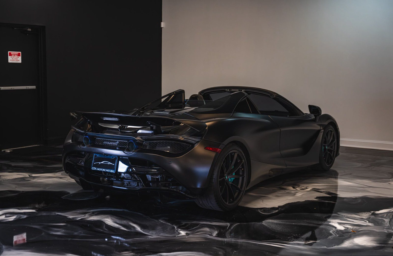 Used 2020 McLaren 720S Performance RWD image 18