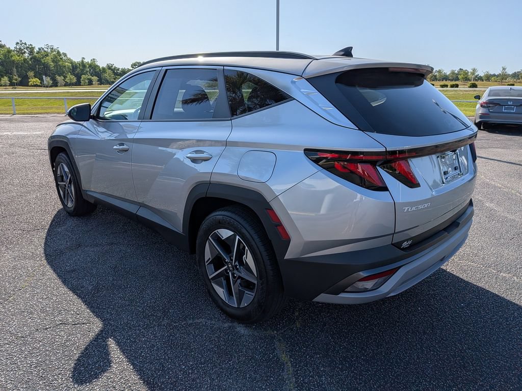 Used 2025 Hyundai Tucson SEL FWD image 8