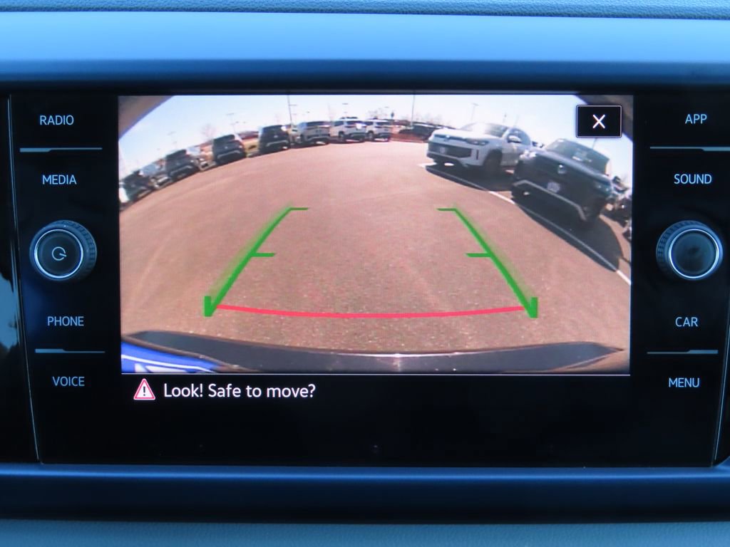 Used 2022 Volkswagen Taos SE image 7