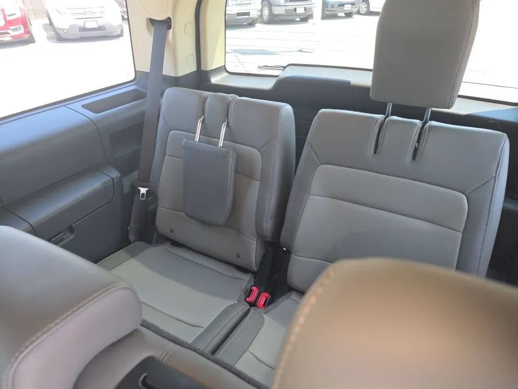 Used 2017 Ford Flex SEL w/ Equipment Group 202A FWD image 24