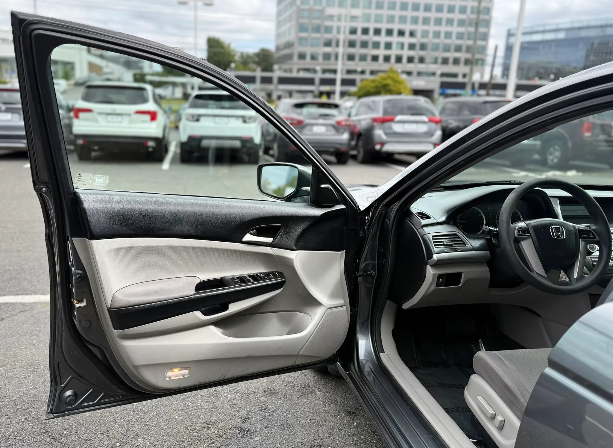Used 2012 Honda Accord LX image 9