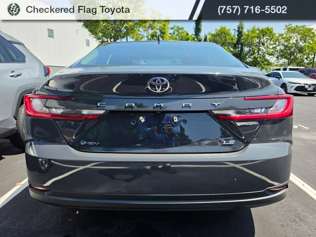 Used 2025 Toyota Camry LE FWD image 5