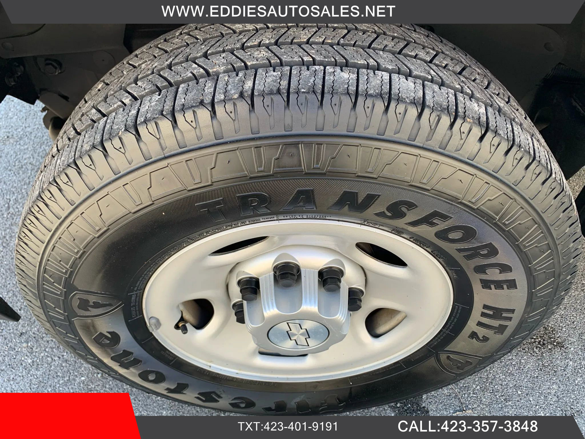 Used 2017 Chevrolet Express 2500 image 37