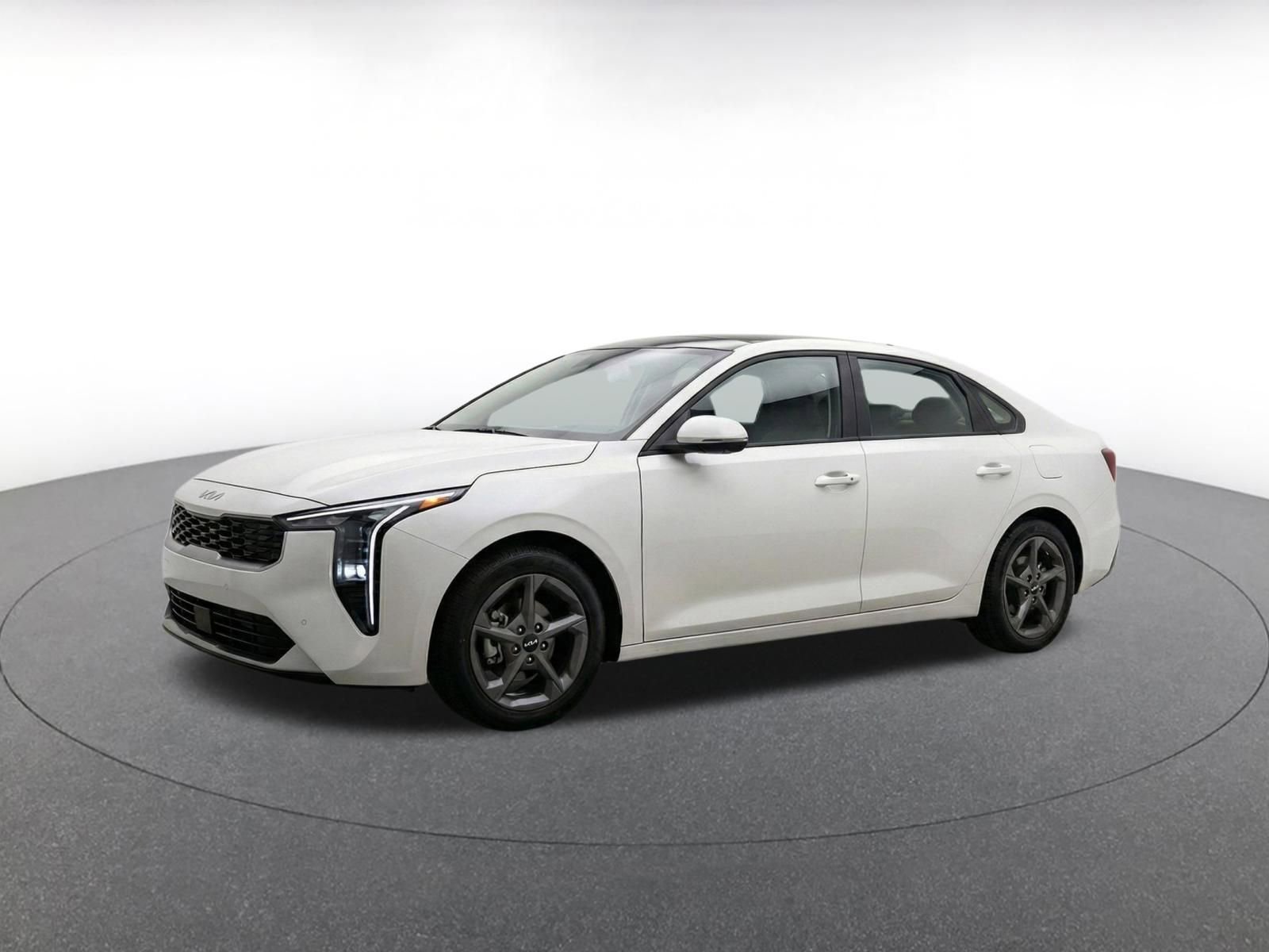 Used 2025 Kia K4 FWD image 3