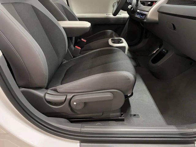 Used 2024 Hyundai Ioniq 5 SE RWD image 77