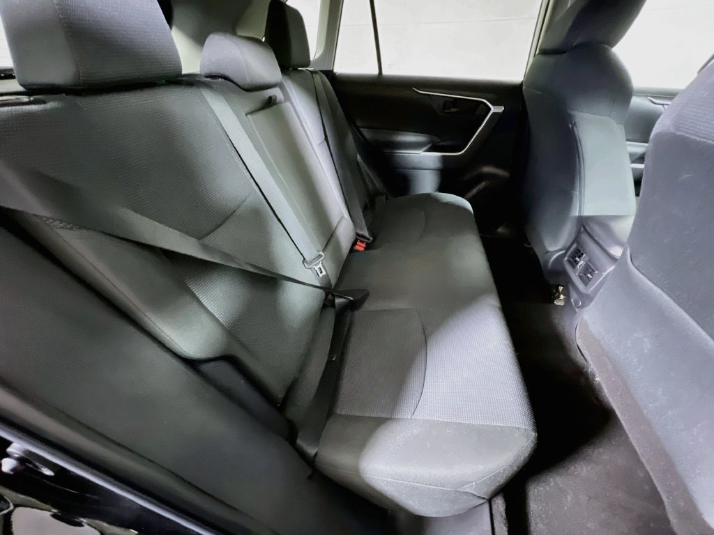 Certified 2022 Toyota RAV4 LE AWD/4WD image 23