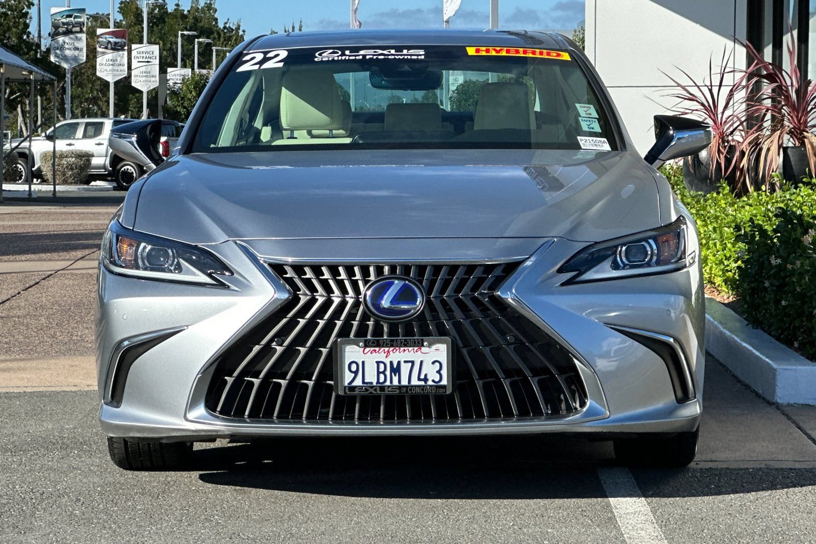 Used 2022 Lexus ES 300h w/ Premium Package FWD image 6