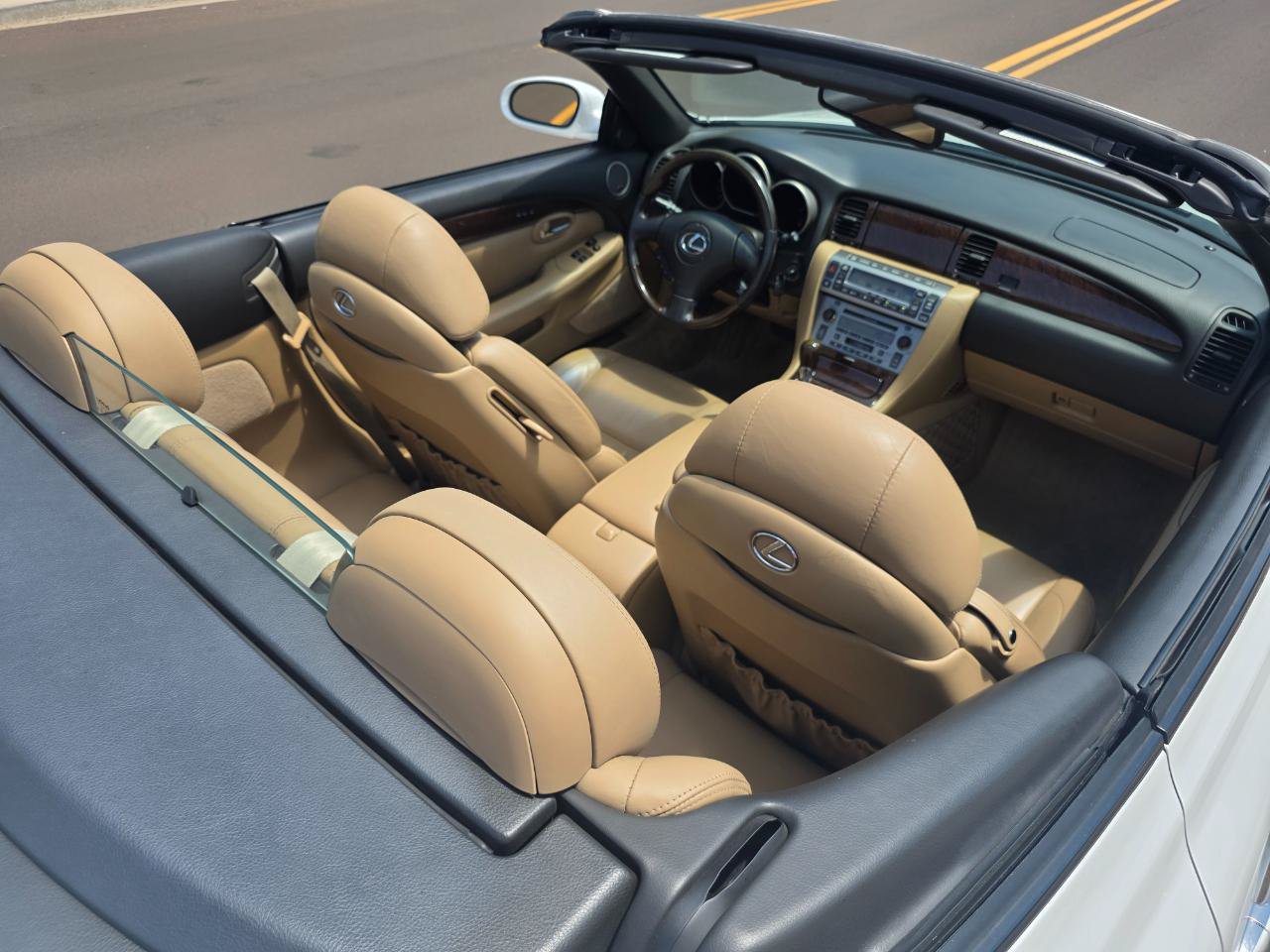 Used 2008 Lexus SC 430 Convertible RWD image 31