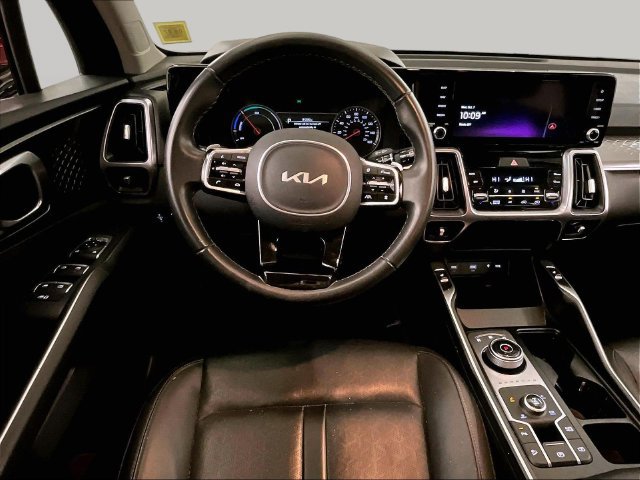 Used 2023 Kia Sorento EX AWD/4WD image 5