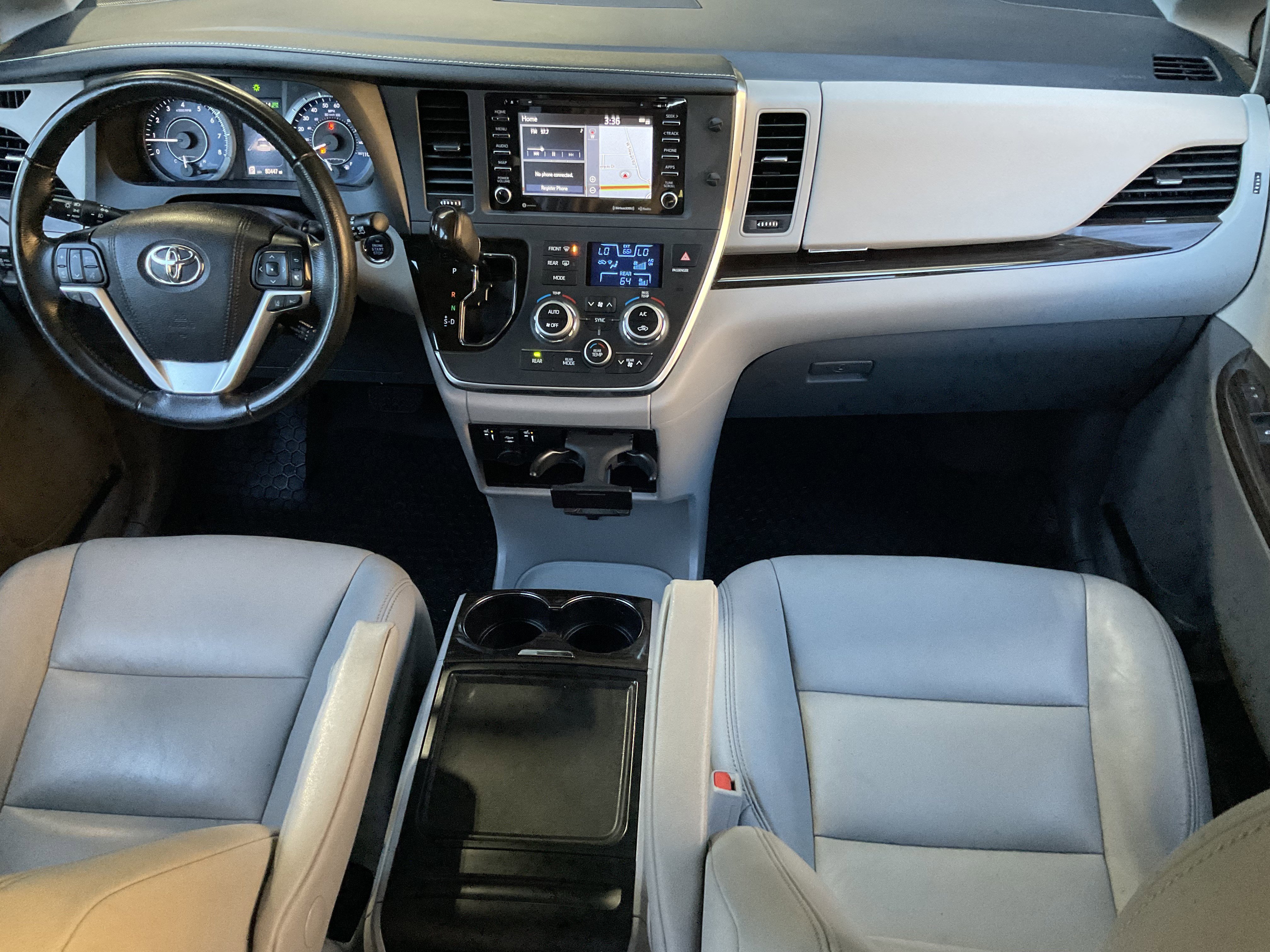 Used 2019 Toyota Sienna XLE w/ XLE Navigation Package AWD/4WD image 23