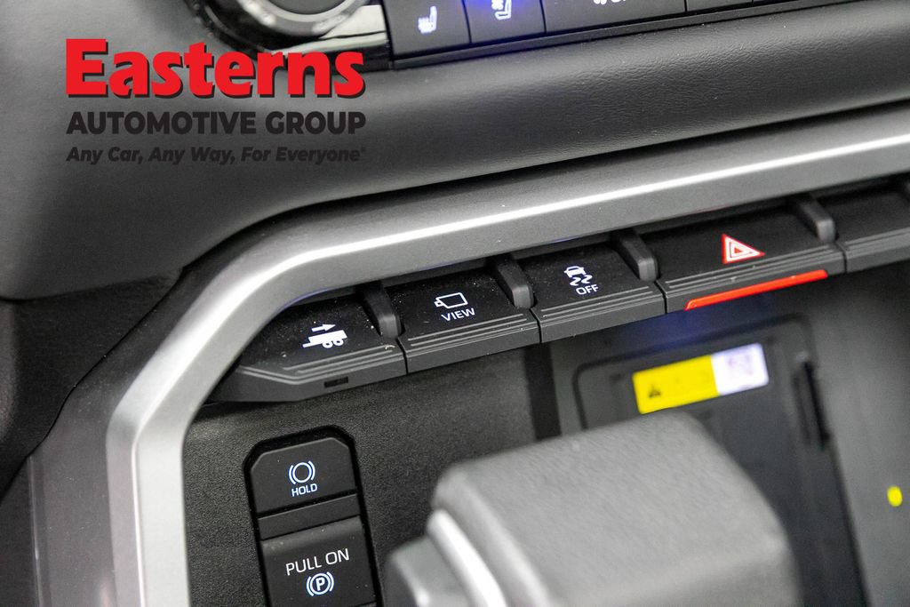 Used 2023 Toyota Tundra Platinum AWD/4WD image 21