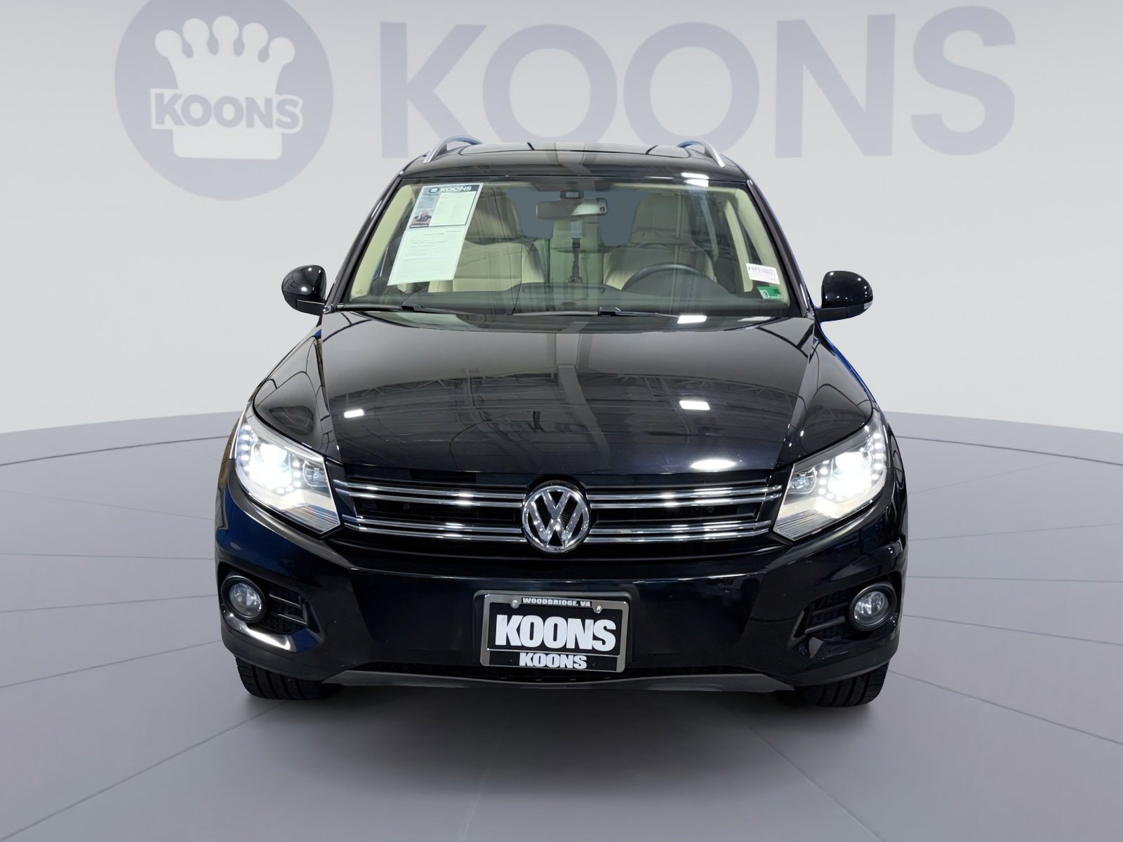 Used 2016 Volkswagen Tiguan SE image 11