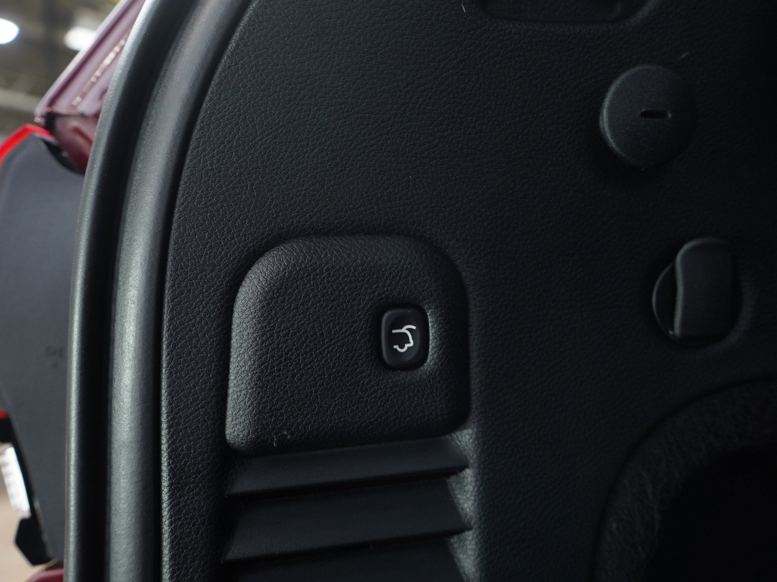 Used 2020 Jeep Grand Cherokee Altitude image 10