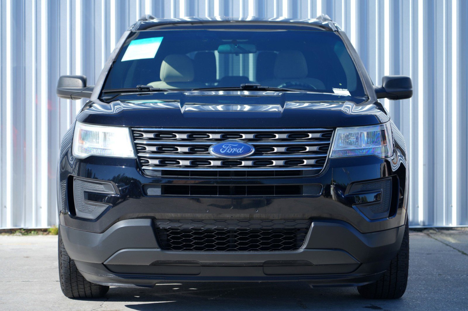 Used 2017 Ford Explorer FWD image 6
