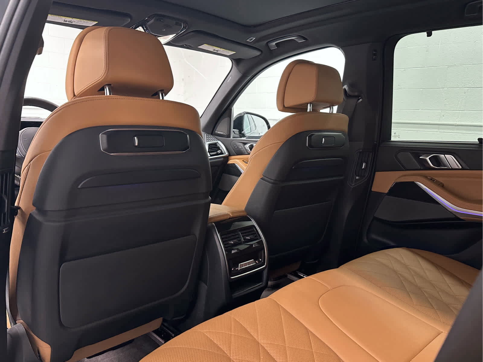 Used 2024 BMW X5 xDrive40i w/ Executive Package image 14