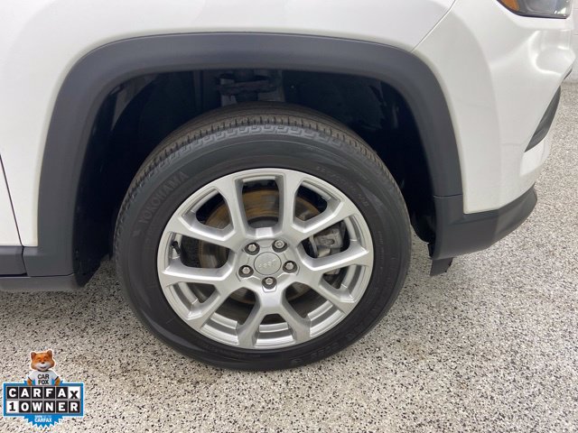 Used 2023 Jeep Compass Latitude AWD/4WD image 5