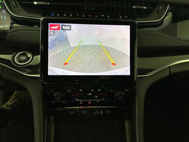 Used 2023 Jeep Grand Cherokee Trailhawk w/ Luxury Tech Group III image 22