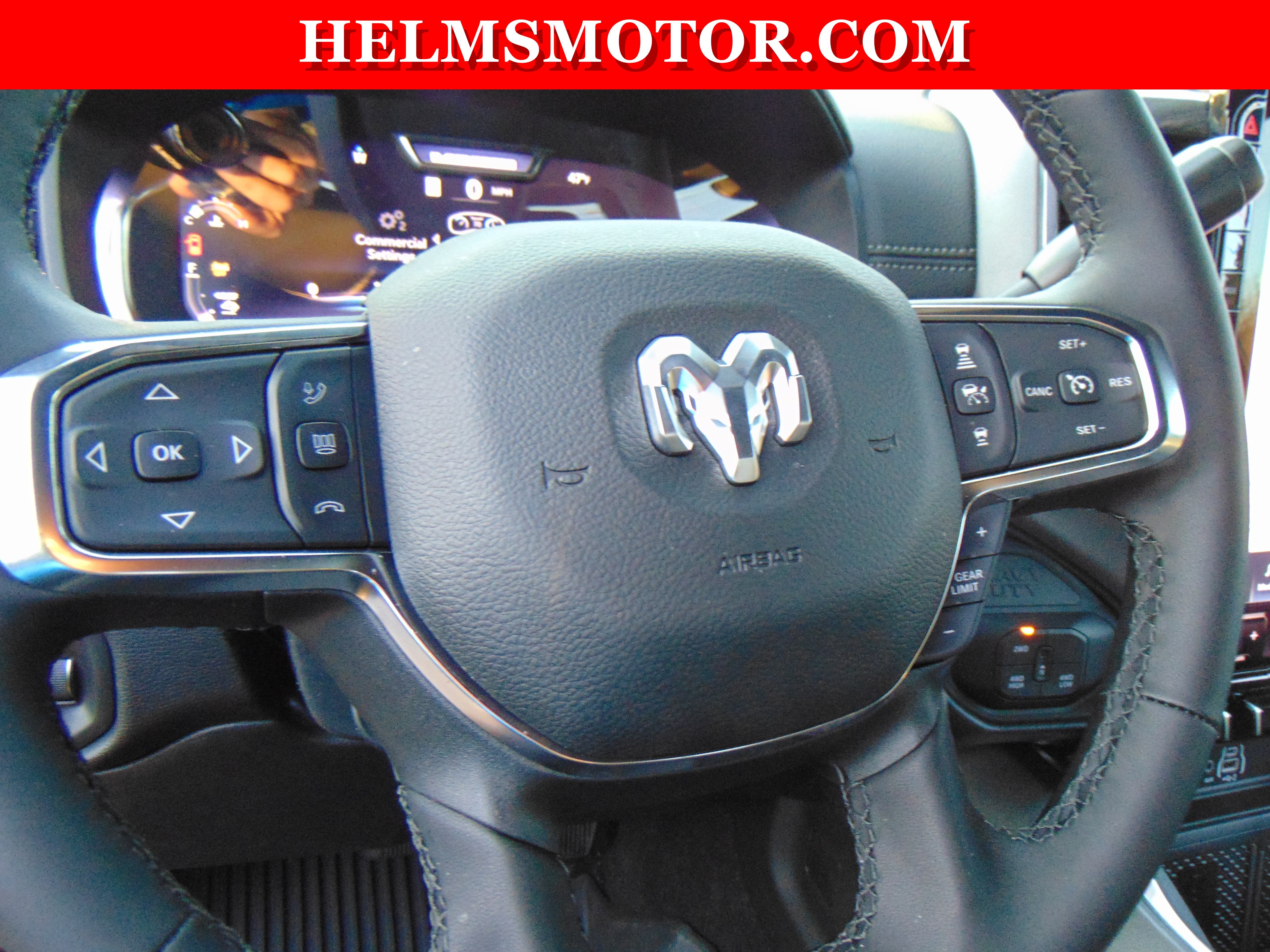 New 2026 RAM 2500 Laramie AWD/4WD image 26