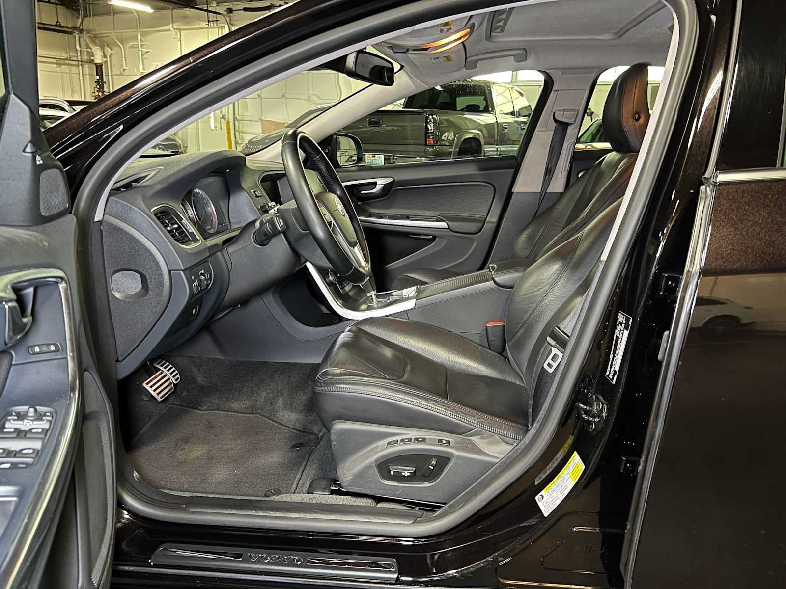Used 2011 Volvo S60 T6 AWD/4WD image 21