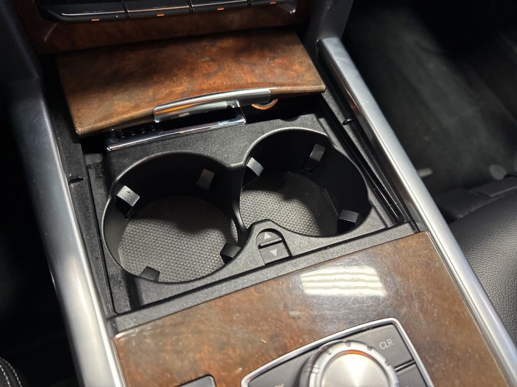 Used 2014 Mercedes-Benz E 350 4MATIC Sedan image 22