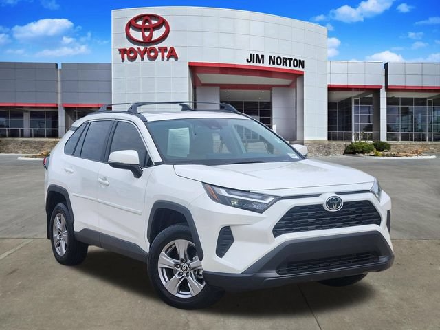 Used 2025 Toyota RAV4 XLE w/ Convenience Package FWD image 1