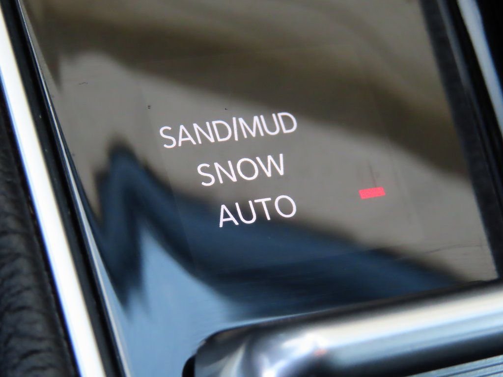 Certified 2023 Jeep Compass Limited AWD/4WD image 10