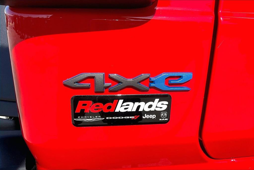 Used 2023 Jeep Wrangler Unlimited w/ 8.4" Radio Group image 24