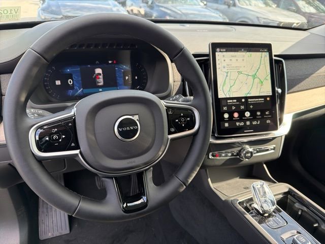 New 2026 Volvo XC90 B6 Plus w/ Protection Package Premier AWD/4WD image 15