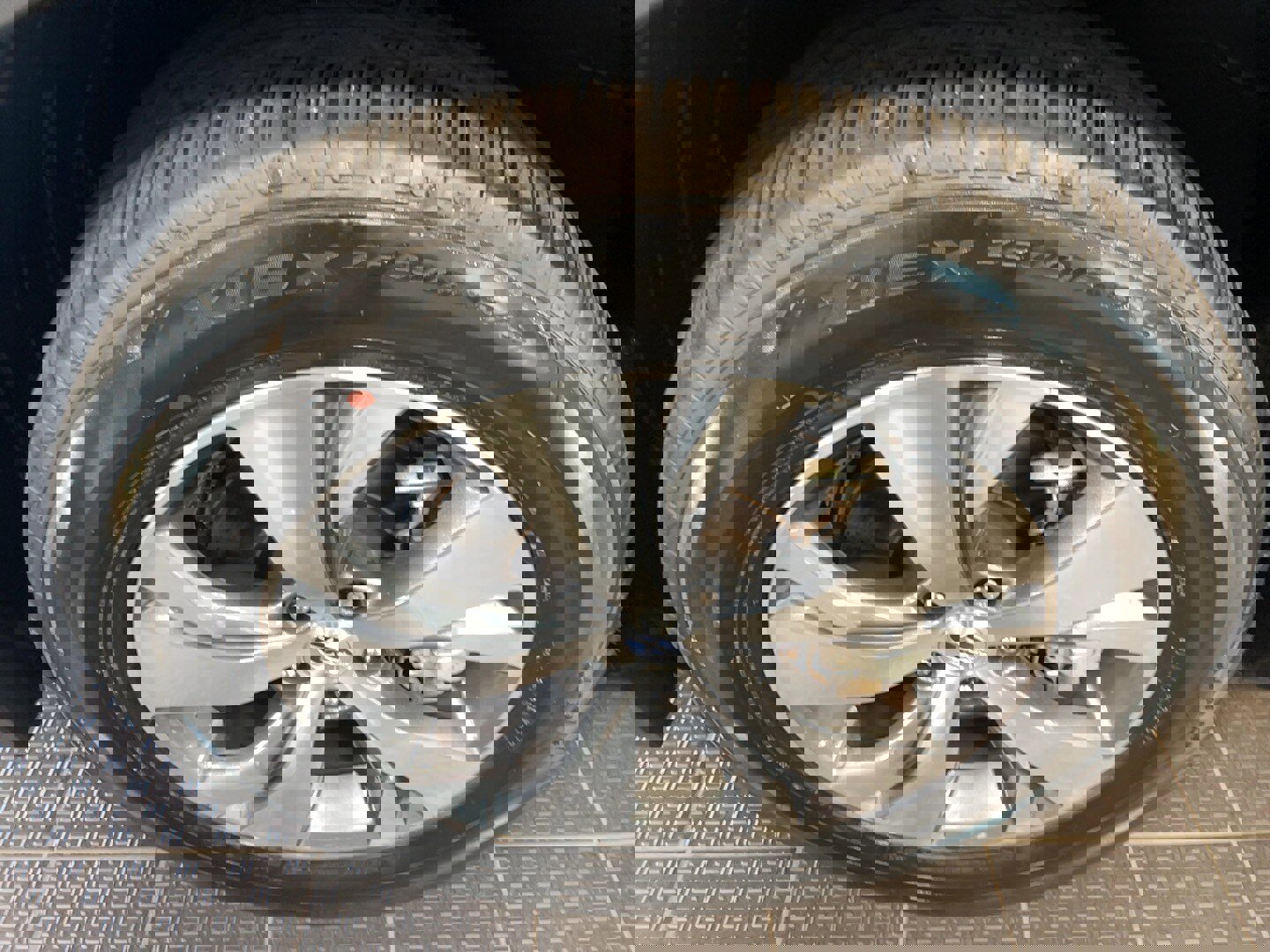 Used 2023 Subaru Ascent Premium image 6