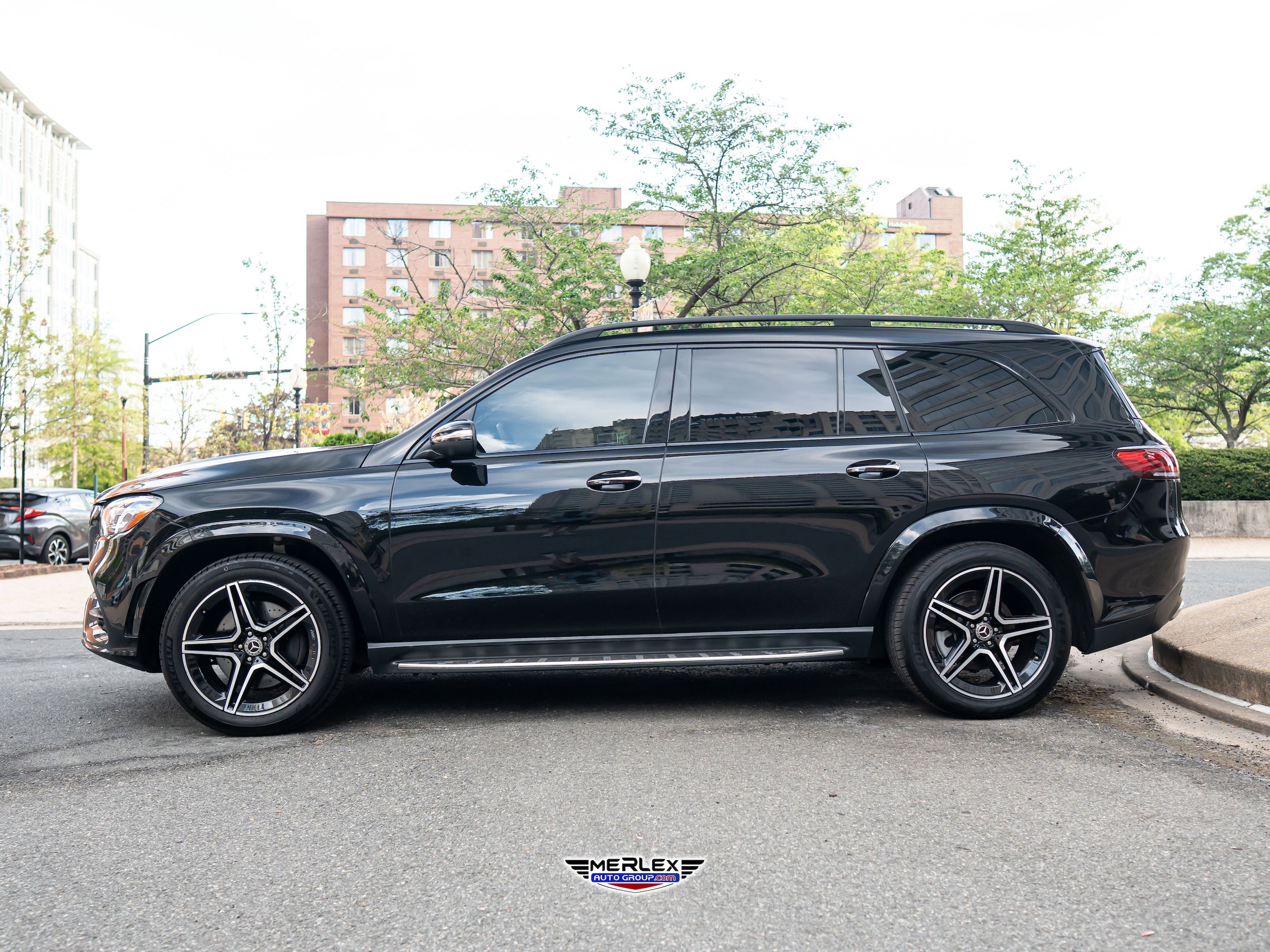 Used 2022 Mercedes-Benz GLS 580 4MATIC image 4