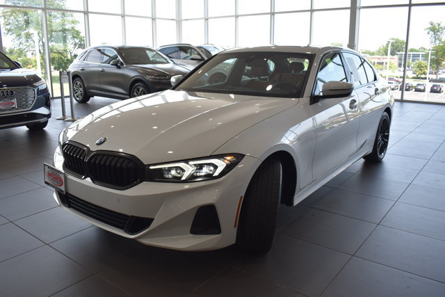 Used 2024 BMW 330i xDrive Sedan w/ Convenience Package AWD/4WD image 3