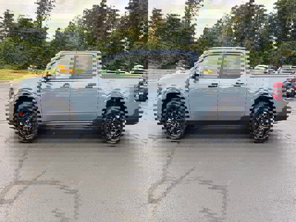 New 2025 Ford Maverick XLT w/ Black Appearance Package image 3