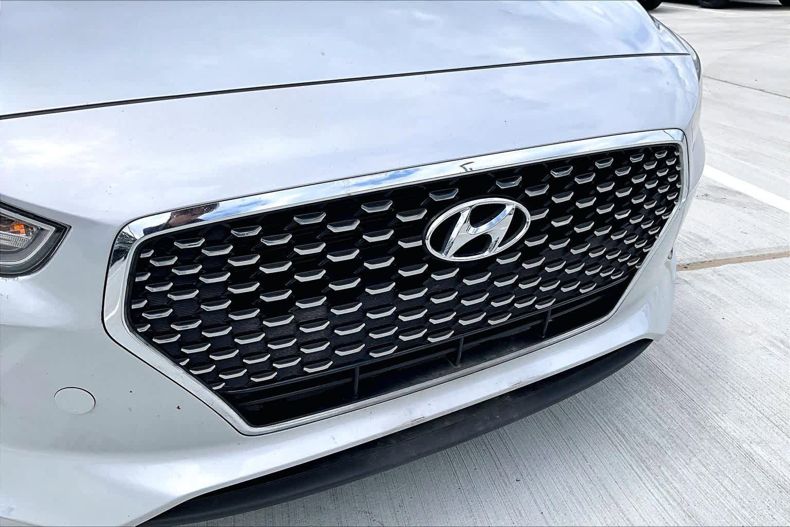 Used 2018 Hyundai Elantra GT w/ Style Package 02 FWD image 27