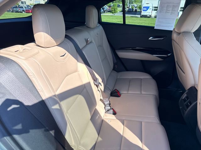 Used 2024 Cadillac XT4 Luxury FWD image 14