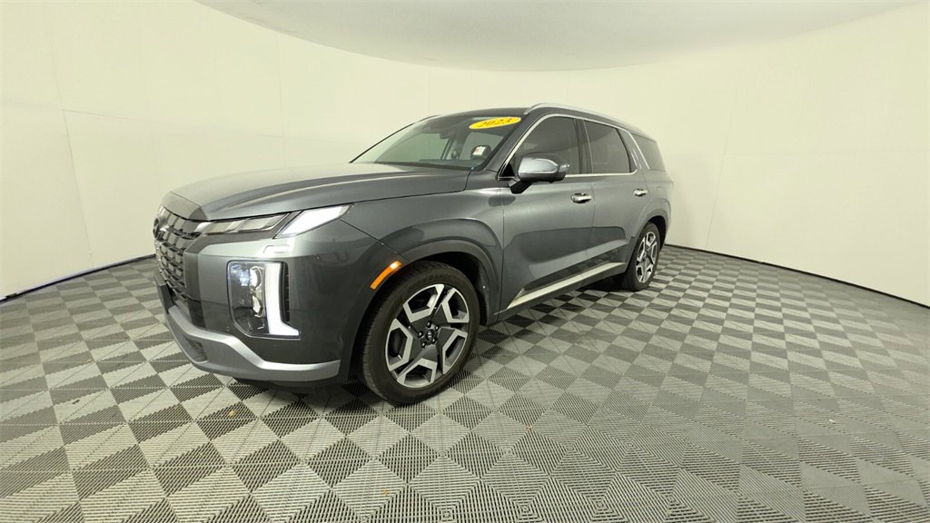 Used 2023 Hyundai Palisade Limited image 9