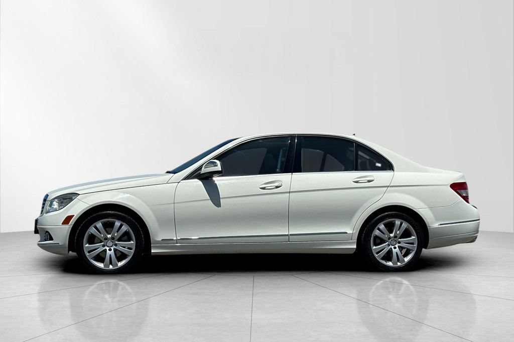 Used 2008 Mercedes-Benz C 300 Sedan image 3