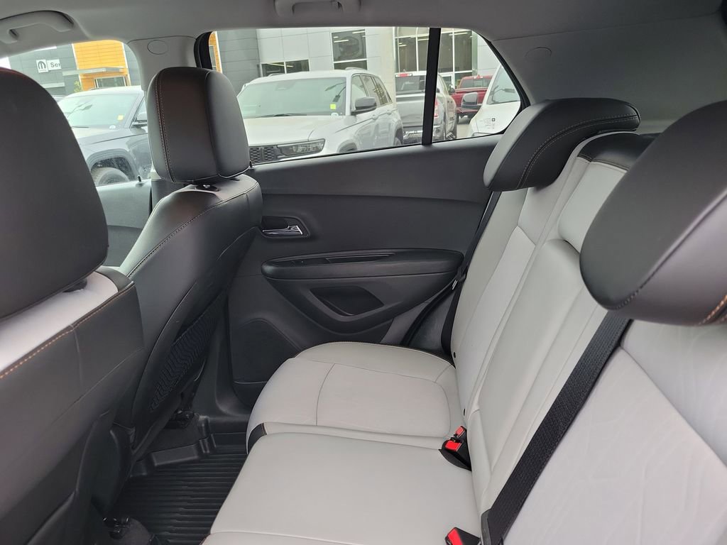 Used 2019 Chevrolet Trax LT w/ Driver Confidence Package image 29