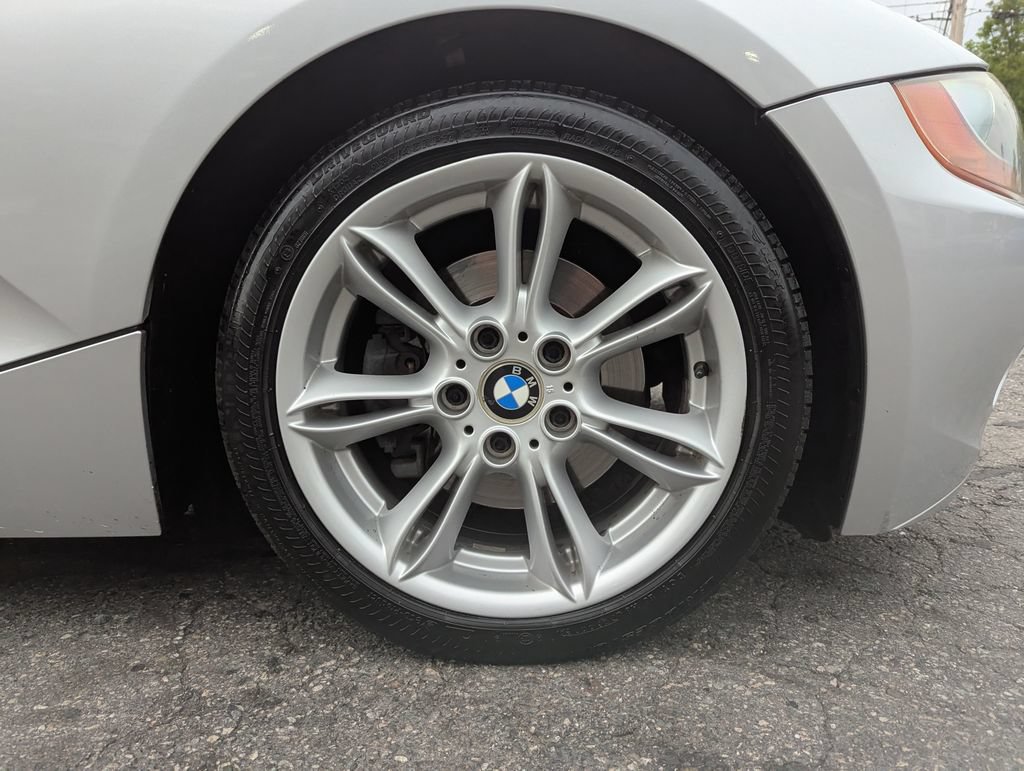 Used 2004 BMW Z4 3.0i RWD image 43