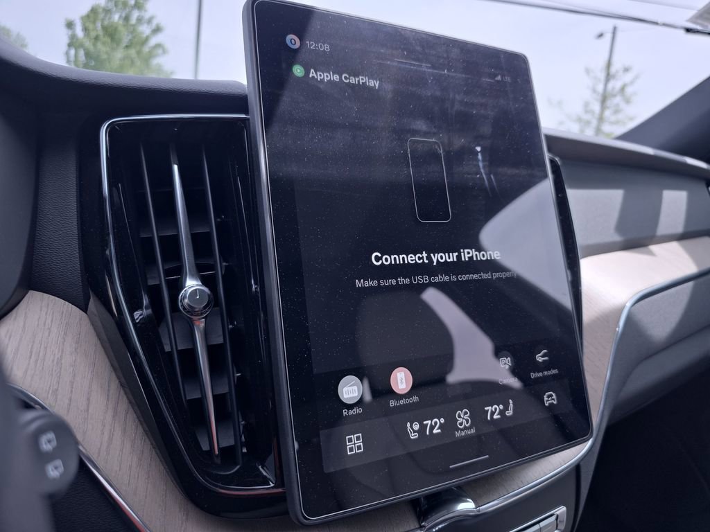 New 2026 Volvo XC60 B5 Plus w/ Protection Package Premier image 23