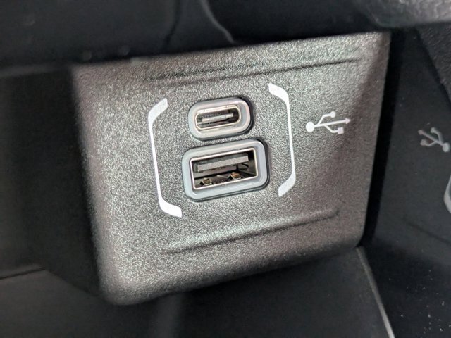 New 2026 Jeep Compass Latitude image 19