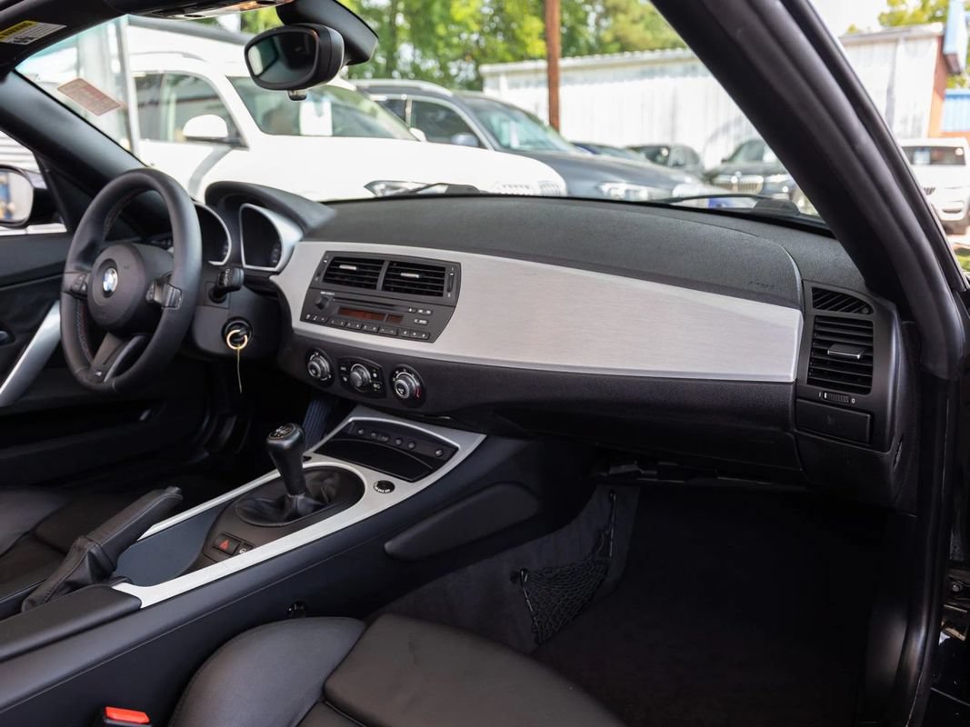 Used 2006 BMW M Roadster RWD image 27